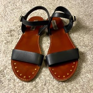 Steve Madden Rivvalls Sandals